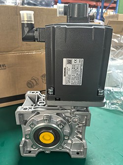 伺服蜗轮蜗杆减速机,蜗轮减速机,蜗杆减速机,减速机厂家,艾思捷减速机厂家3.jpg 伺服蜗轮蜗杆减速机,蜗轮减速机,蜗杆减速机,减速机厂家,艾思捷减速机厂家3.jpg